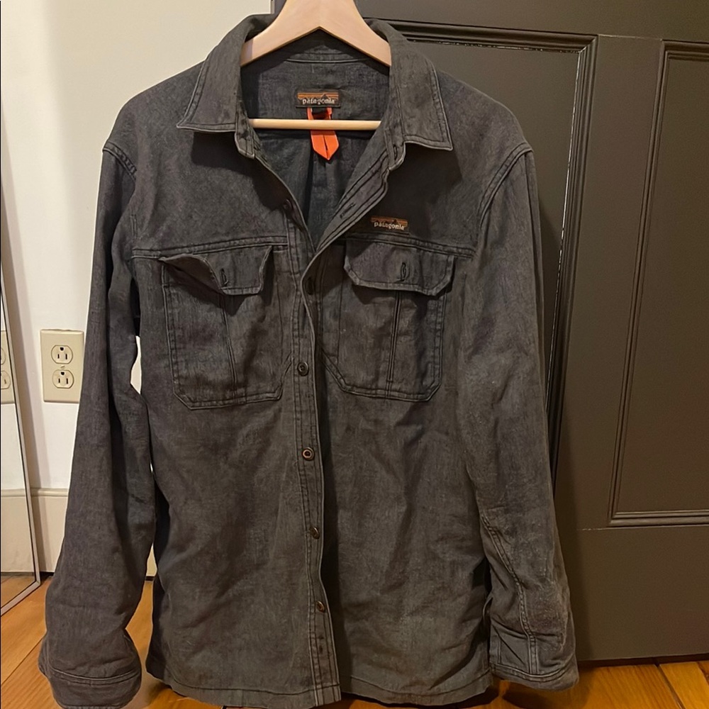 Gently Used Ferrier Workwear Patagonia Men's Black/Gray Jacket